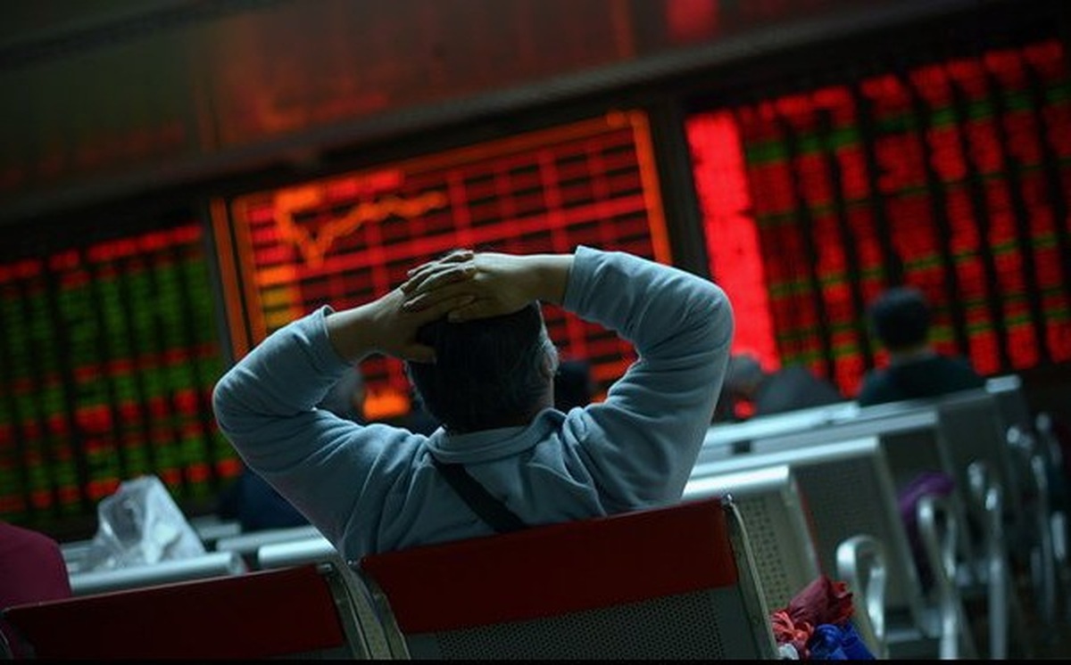وضعیت قرمز در بورس تهران/ عشقی باید استعفا دهد