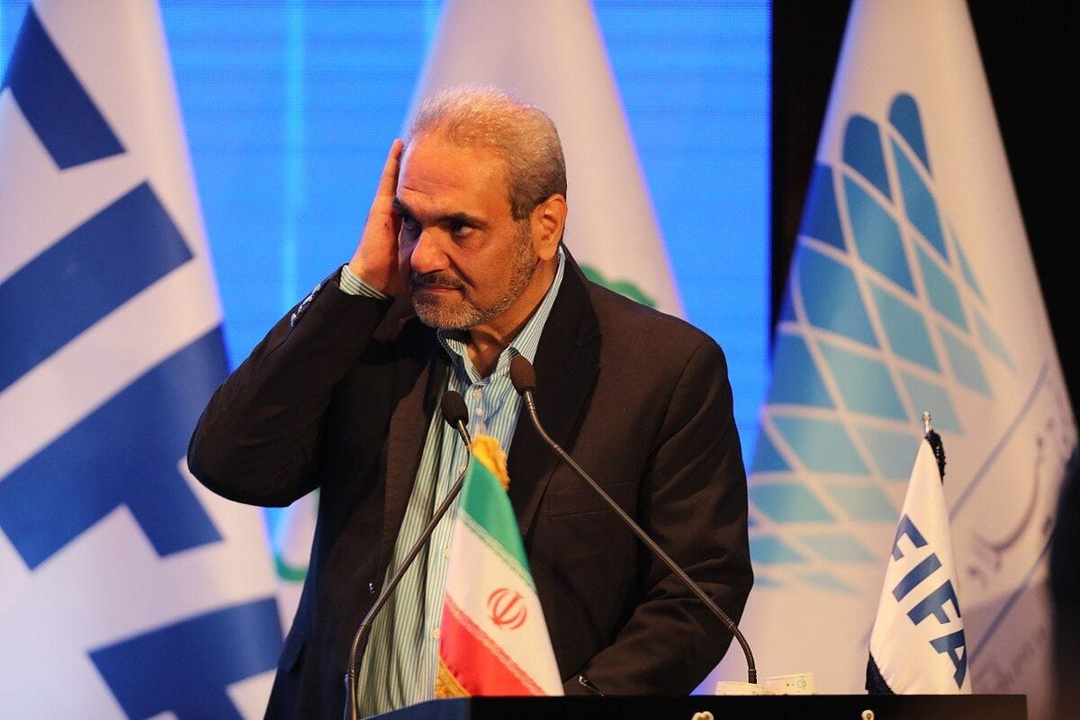 رمزگشایی خیابانی از مسابقه قرن: گفتند چیزی نگو که مردم به خیابان نیایند! رمزگشایی خیابانی از مسابقه قرن: گفتند چیزی نگو که مردم به خیابان نیایند!