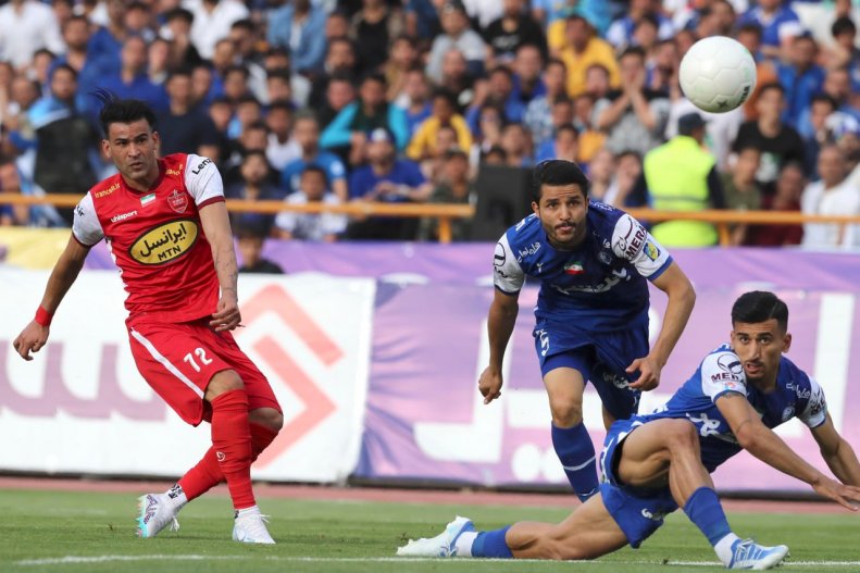 عیسی آلکثیر به پرسپولیس بازمیگردد؟ عیسی آلکثیر به پرسپولیس بازمیگردد؟