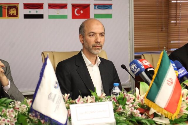 وزیر نیرو حق را به افغان‌ها داد؟ محرابیان از قطعنامه هیرمند بی‌خبر است؟