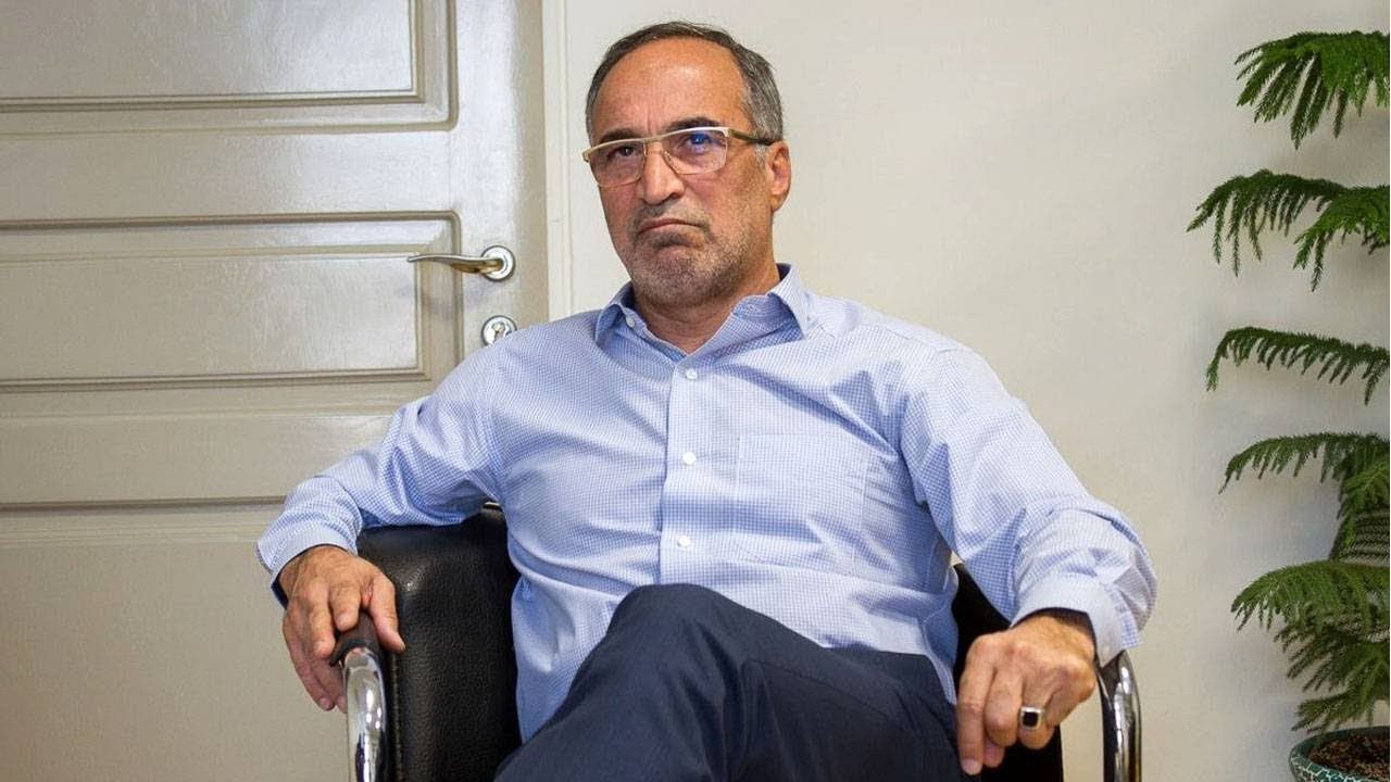 مدیرعامل سابق استقلال: من «میم. ب» را به استقلال نیاوردم/ فتحاللهزاده این آقا را به عنوان مشاور جوان معرفی کرد مدیرعامل سابق استقلال: من «میم. ب» را به استقلال نیاوردم/ فتحاللهزاده این آقا را به عنوان مشاور جوان معرفی کرد