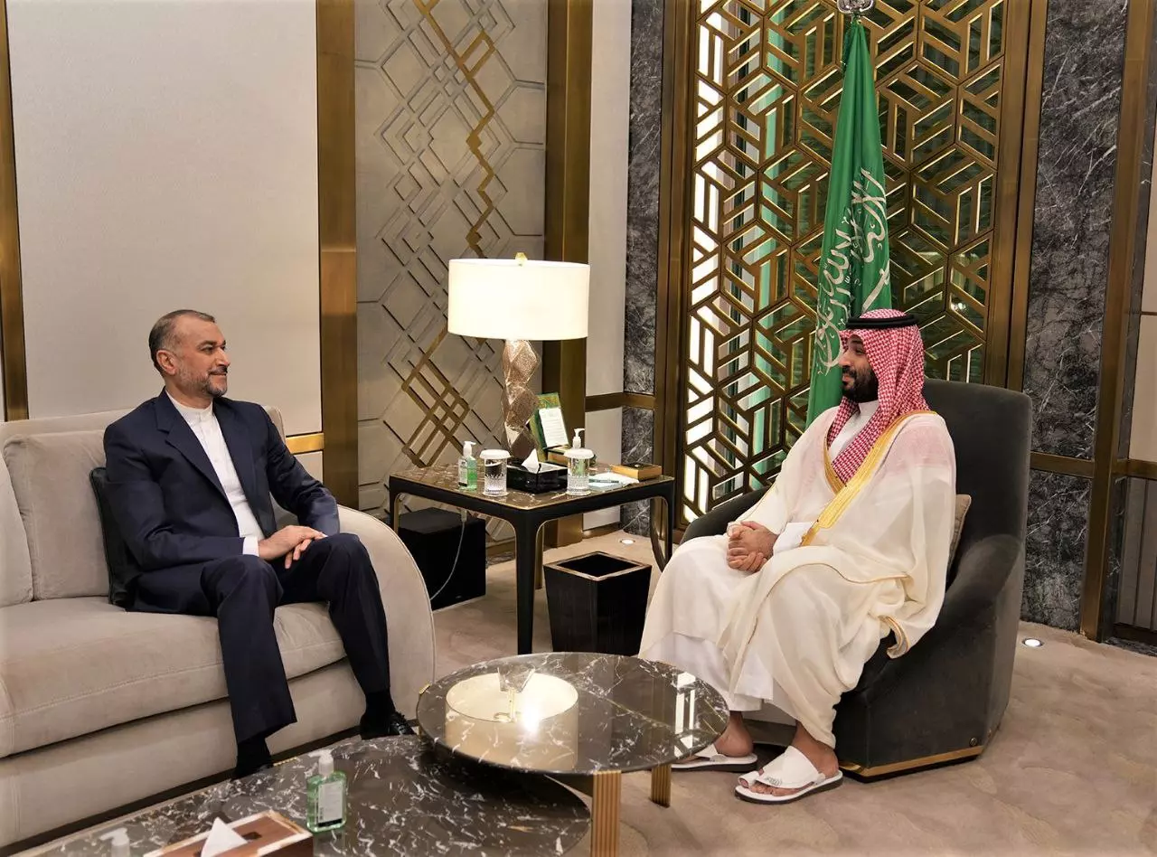 دیدار وزیرخارجه ایران با محمدبن سلمان +عکس دیدار وزیرخارجه ایران با محمدبن سلمان +عکس