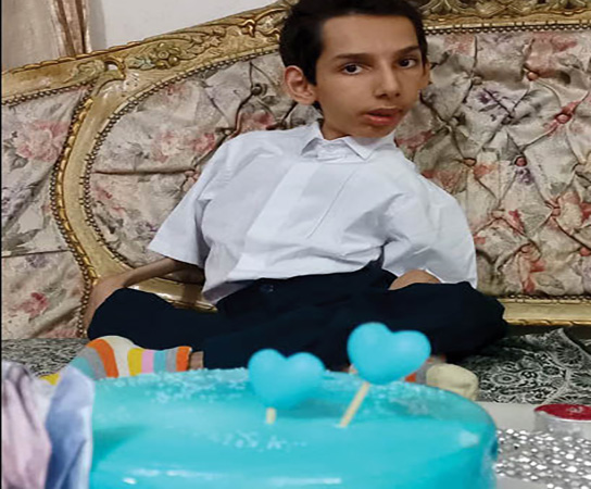 این پسر نخبه با معلولیت شدید رتبه ۲۵ کنکور امسال شد؛ آرزویم تحصیل در رشته فلسفه دانشگاه تهران است +تصاویر