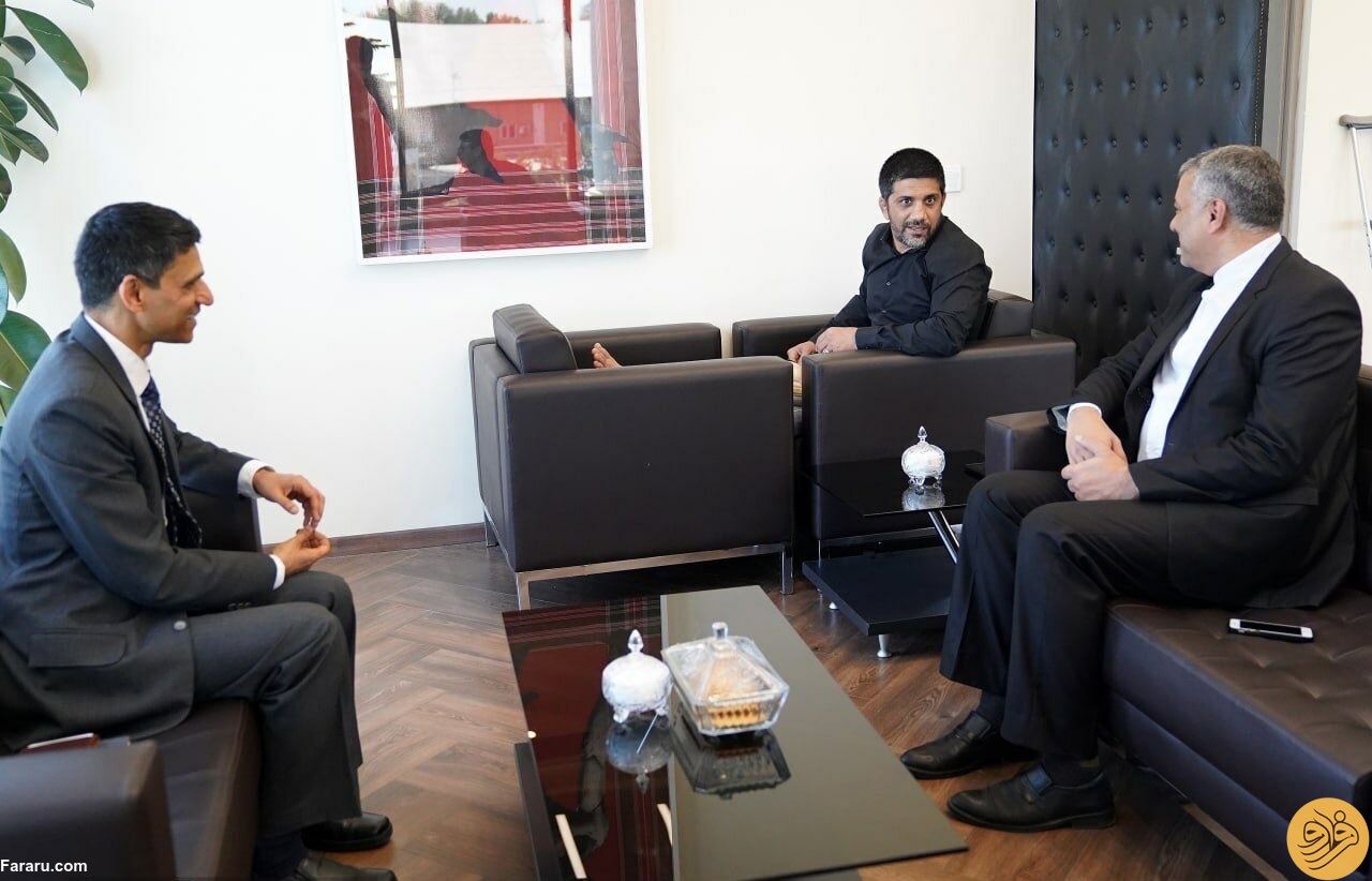 وضعیت عجیب علیرضا دبیر مقابل آقای سفیر سوژه شد