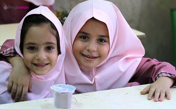 ثبتنام ۳۴۰ هزار نفر دانشآموز افغان و اتباع در مدارس کشور/ ۲۷ درصد کلاس اولیها هنوز ثبتنام نکردهاند ثبتنام ۳۴۰ هزار نفر دانشآموز افغان و اتباع در مدارس کشور/ ۲۷ درصد کلاس اولیها هنوز ثبتنام نکردهاند