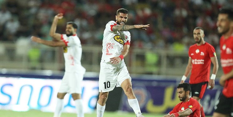 مجوز بازی هافبک پرسپولیس یک ماه تمدید شد مجوز بازی هافبک پرسپولیس یک ماه تمدید شد