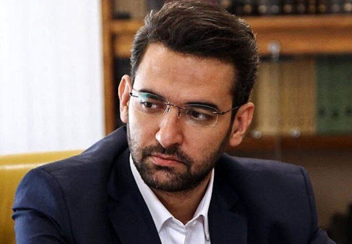 طعنه تلخ آذری جهرمی به ضرغامی و ماجرای اینترنت بدون فیلتر کریس رونالدو! طعنه تلخ آذری جهرمی به ضرغامی و ماجرای اینترنت بدون فیلتر کریس رونالدو!