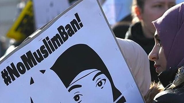 ایستادگی ماکرون بر مواضع قبلی: این پوشش در مدارس فرانسه ممنوع است ایستادگی ماکرون بر مواضع قبلی: این پوشش در مدارس فرانسه ممنوع است