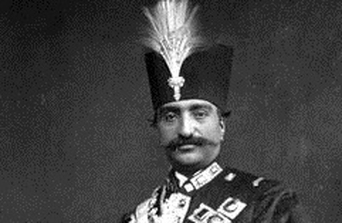 چون حرارت دارد نخوردیم؛ خاطره ناصرالدینشاه از اولین باری که موز دید! چون حرارت دارد نخوردیم؛ خاطره ناصرالدینشاه از اولین باری که موز دید!