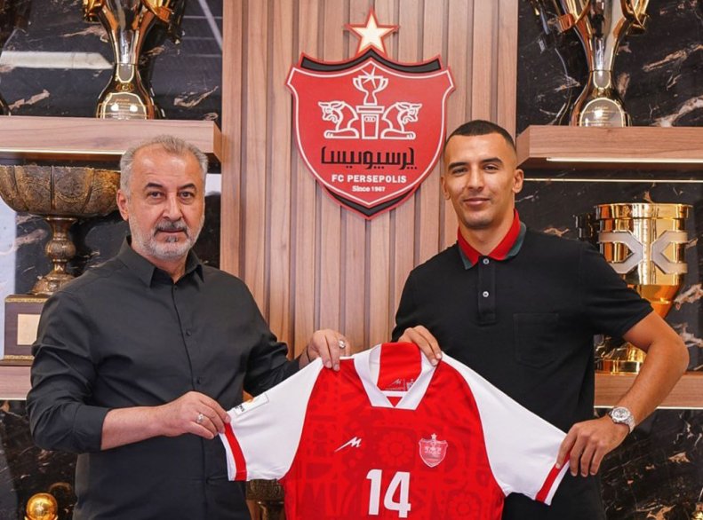 بالاخره نبیل با پرسپولیس قرارداد بست بالاخره نبیل با پرسپولیس قرارداد بست