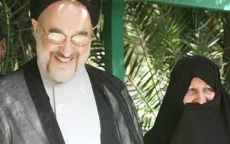 زهره صادقی و صاحبه عربی؛ همسران روحانی و خاتمی چه شباهتی دارند؟