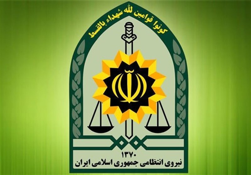 رفتار غیراخلاقی سرباز وظیفه با یک مرد/ استفاده از شوکر جلوی چشمان کودک خردسال رفتار غیراخلاقی سرباز وظیفه با یک مرد/ استفاده از شوکر جلوی چشمان کودک خردسال