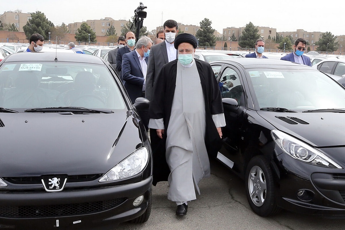 دولت بیخیال سود نجومی خود نمیشود/ اوضاع تاسفبار بازار خودرو همچنان ادامه دارد دولت بیخیال سود نجومی خود نمیشود/ اوضاع تاسفبار بازار خودرو همچنان ادامه دارد
