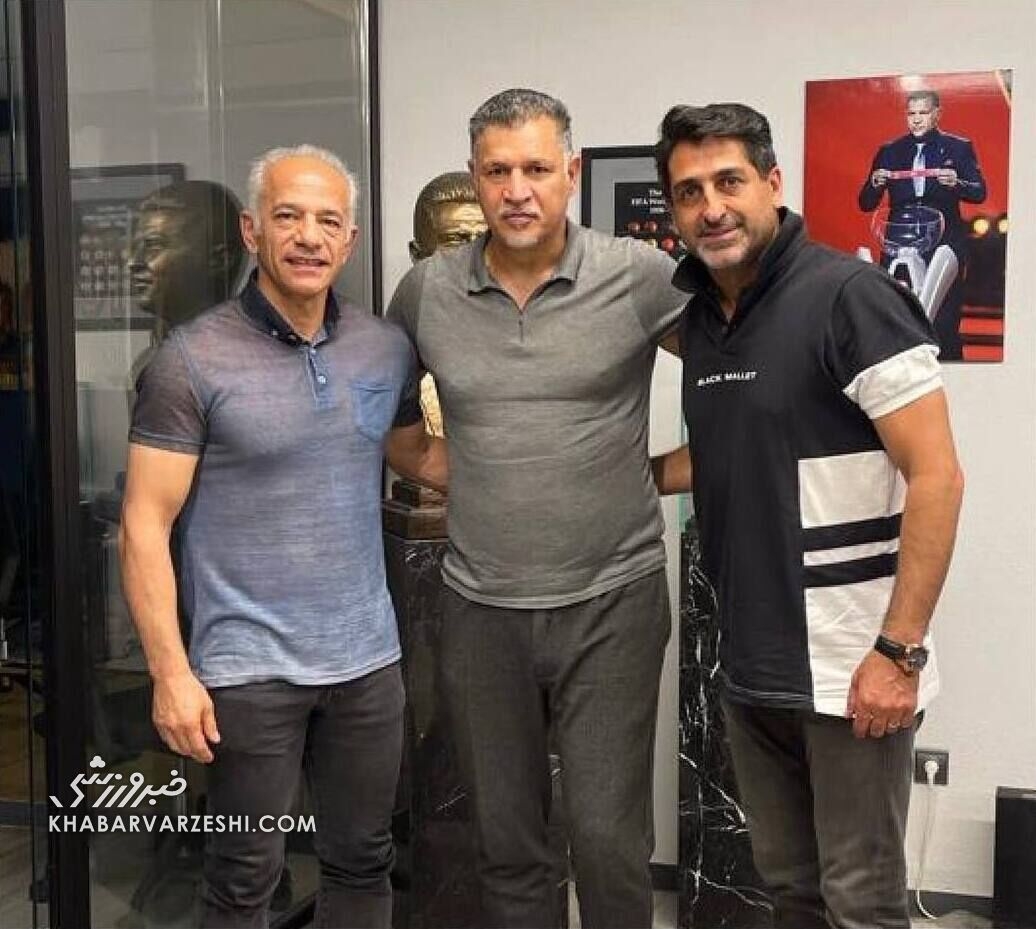 عکس یادگاری علی دایی با یاغی‌های فوتبال ایران!