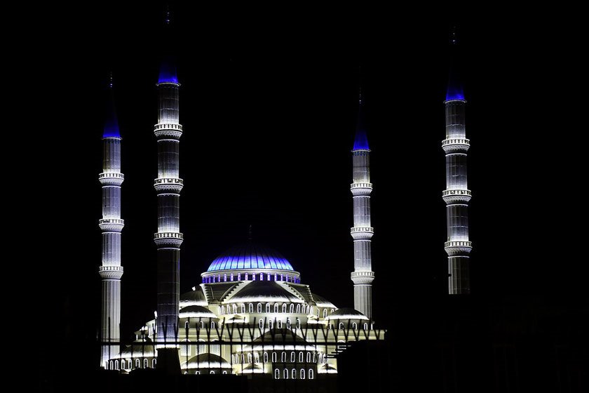 اقدامات غیرقانونی در مسجد مکی زاهدان صحت دارد؟ اقدامات غیرقانونی در مسجد مکی زاهدان صحت دارد؟