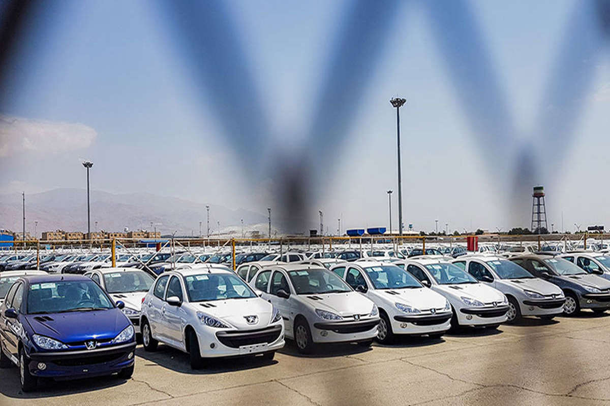 دیگر کسی جرات سرمایهگذای در بازار خودرو را ندارد دیگر کسی جرات سرمایهگذای در بازار خودرو را ندارد
