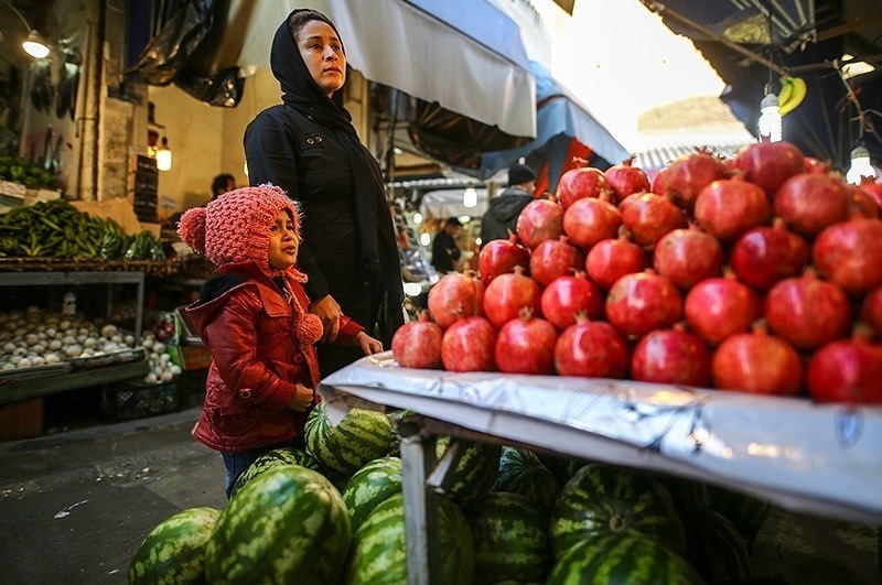 قیمت آجیل شب یلدا سر به فلک کشید/ حسرت بر دل کارگران بازهم ماند!
