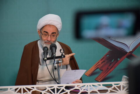 امام جمعه رشت: بیداری دانشجویان جهان حاصل روشنگری رهبری است امام جمعه رشت: بیداری دانشجویان جهان حاصل روشنگری رهبری است