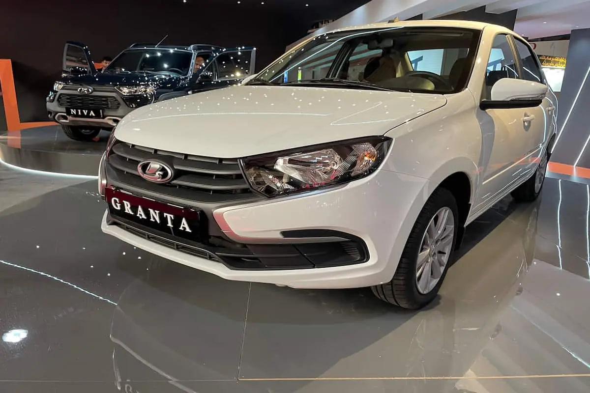 رونمایی از خودروهای بنجل روسی در تهران؛ هم‌تراز کوییک هم نیستند!