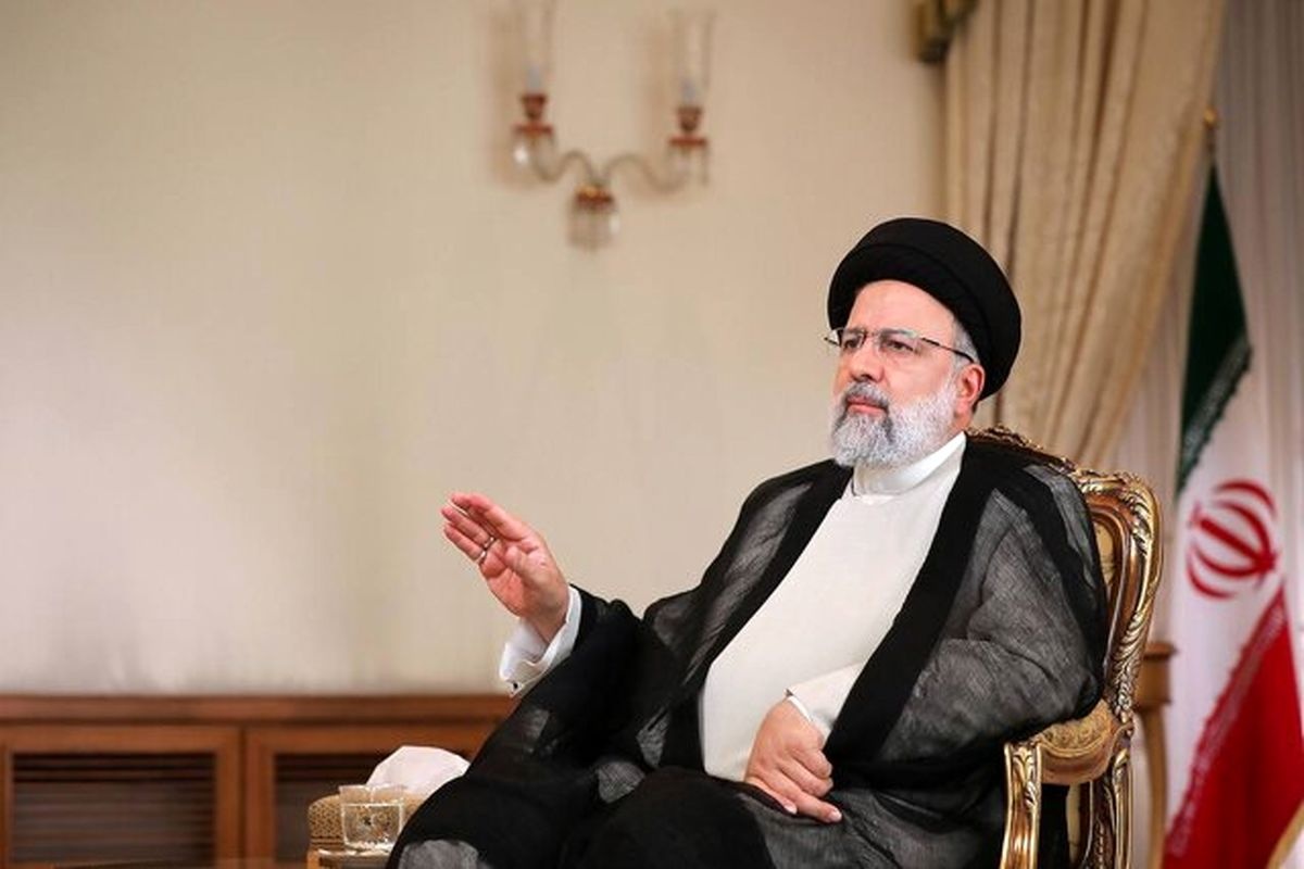 اگر عبارت «دولت قبل» را از دولت رئیسی بگیرند،همه طرفدارانش دچار لکنت زبان می شوند اگر عبارت «دولت قبل» را از دولت رئیسی بگیرند،همه طرفدارانش دچار لکنت زبان می شوند