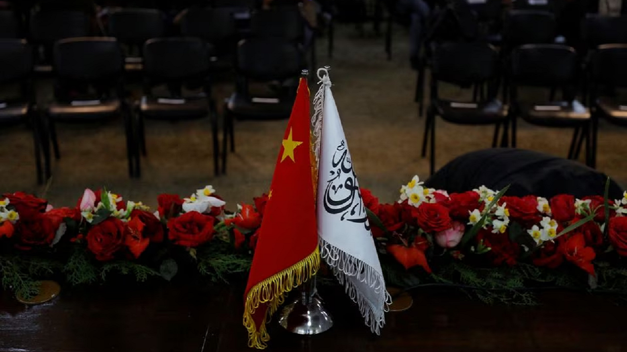 اعتبارنامه سفیر طالبان تحویل مقامات چینی شد +عکس اعتبارنامه سفیر طالبان تحویل مقامات چینی شد +عکس
