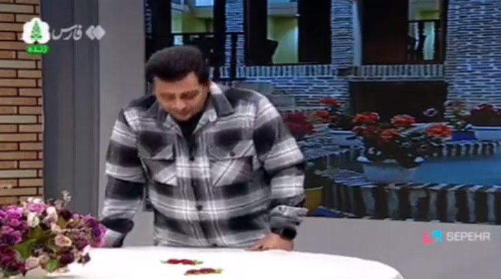 مجری صداوسیما در آنتن زنده بی‌هوش شد +ویدئو