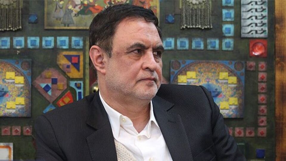 فعال سیاس اصولگرا: انقدر روی «امنیت» تکیه نکنیم، مردم رفاه و امید هم میخواهند فعال سیاس اصولگرا: انقدر روی «امنیت» تکیه نکنیم، مردم رفاه و امید هم میخواهند