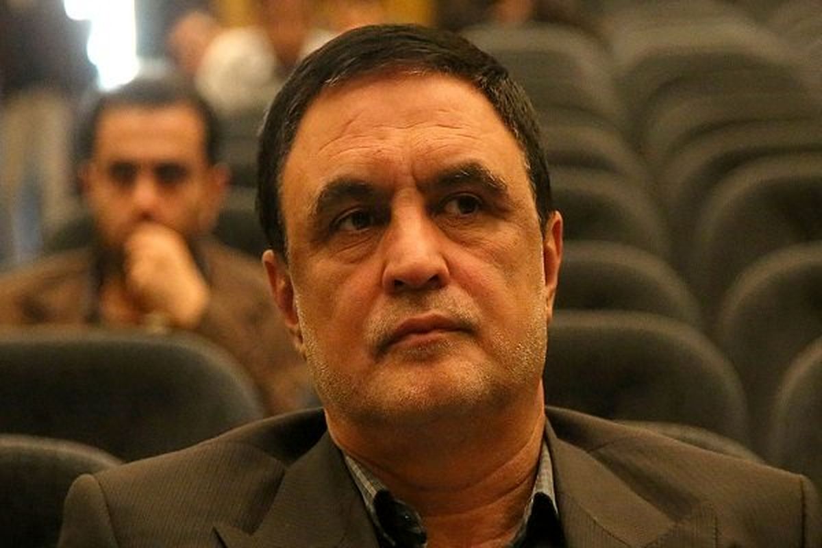 فعال اصولگرا: آنقدر روی امنیت تکیه نکنیم، مردم رفاه هم میخواهند فعال اصولگرا: آنقدر روی امنیت تکیه نکنیم، مردم رفاه هم میخواهند
