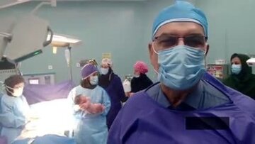 دوربین صداوسیما در اتاق زایمان/ عجایب دولت رئیسی تمامی ندارد! +ویدئو دوربین صداوسیما در اتاق زایمان/ عجایب دولت رئیسی تمامی ندارد! +ویدئو