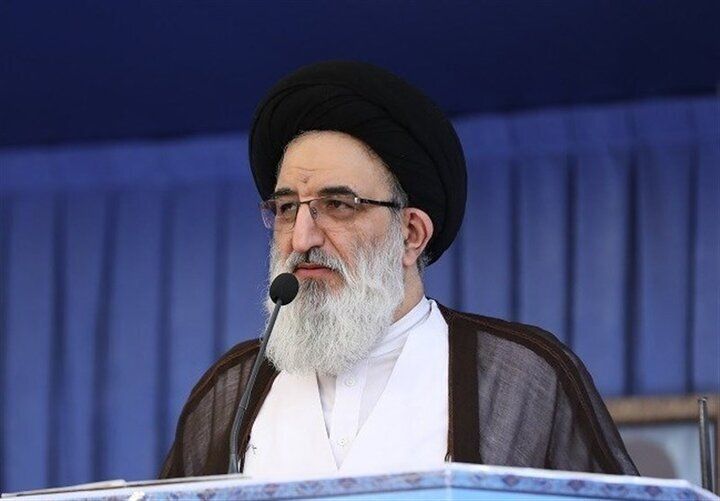 امام جمعه کرج: پاکستان به نیروهای مسلح ما حمله نکرده بلکه به تروریستهای مستقر در این خاک حمله کرده است امام جمعه کرج: پاکستان به نیروهای مسلح ما حمله نکرده بلکه به تروریستهای مستقر در این خاک حمله کرده است