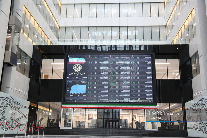 با تصمیم جدی دولت بازار سرمایه روسفید می‌شود؟