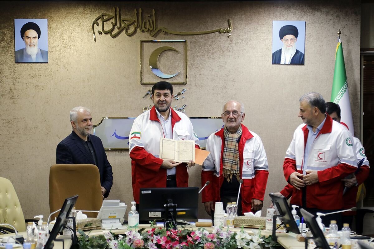 رقم باورنکردنی اهدایی یک خیر به هلال احمر خبرساز شد +عکس رقم باورنکردنی اهدایی یک خیر به هلال احمر خبرساز شد +عکس