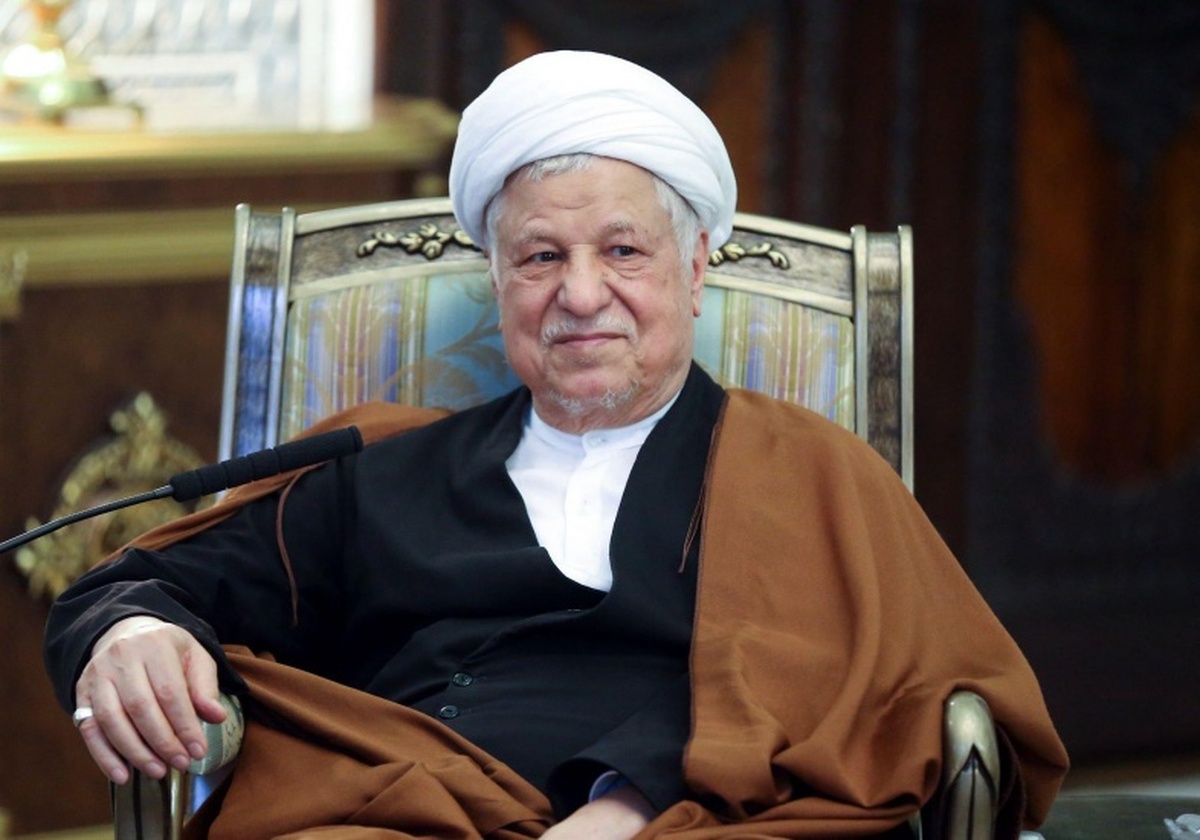 انتقاد تند کیهان به هاشمی‌رفسنجانی/ او نیست که ببیند روزگار آینده، همچنان روزگار قدرت نظامی است و نه گفتمان