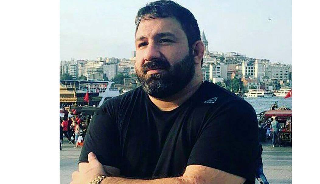 درگیری خونین در بهشت زهرا؛ «هانی کرده» با ضرب چاقو راهی بیمارستان شد! درگیری خونین در بهشت زهرا؛ «هانی کرده» با ضرب چاقو راهی بیمارستان شد!