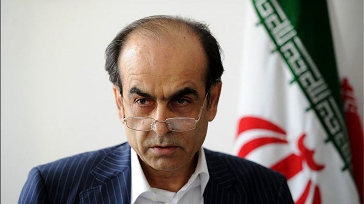 دلارهای نفتی ادعایی‌تان کجاست؛ عراق و عربستان میادین مشترک نفتی را خالی می‌کنند و ما تماشاگریم!