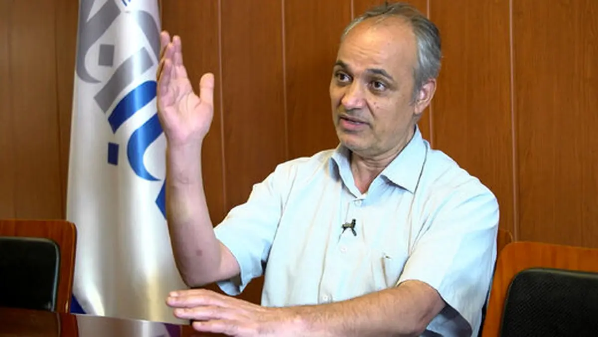واکنش زیدآبادی به حملات اخیر شریعتمداری علیه ظریف؛ در تمام میدانهای شهر مجسمه موشک بزنند و خلقالله تا کمر دولا شوند! واکنش زیدآبادی به حملات اخیر شریعتمداری علیه ظریف؛ در تمام میدانهای شهر مجسمه موشک بزنند و خلقالله تا کمر دولا شوند!