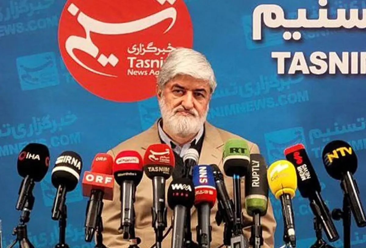 مطهری: حجاب مسئله اصلی کشور ما نیست؛ موضوعی نیست که بخواهیم کشور را درگیر آن کنیم مطهری: حجاب مسئله اصلی کشور ما نیست؛ موضوعی نیست که بخواهیم کشور را درگیر آن کنیم