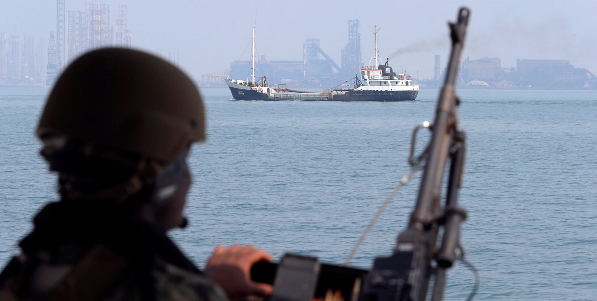 ادامه تنش میان ایران و آمریکا؛ تنگه هرمز میزبان جنگ جدید نفتکشها میشود؟ ادامه تنش میان ایران و آمریکا؛ تنگه هرمز میزبان جنگ جدید نفتکشها میشود؟