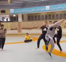 استقبال از سال جدید با رقص خبرساز شد! +ویدئو