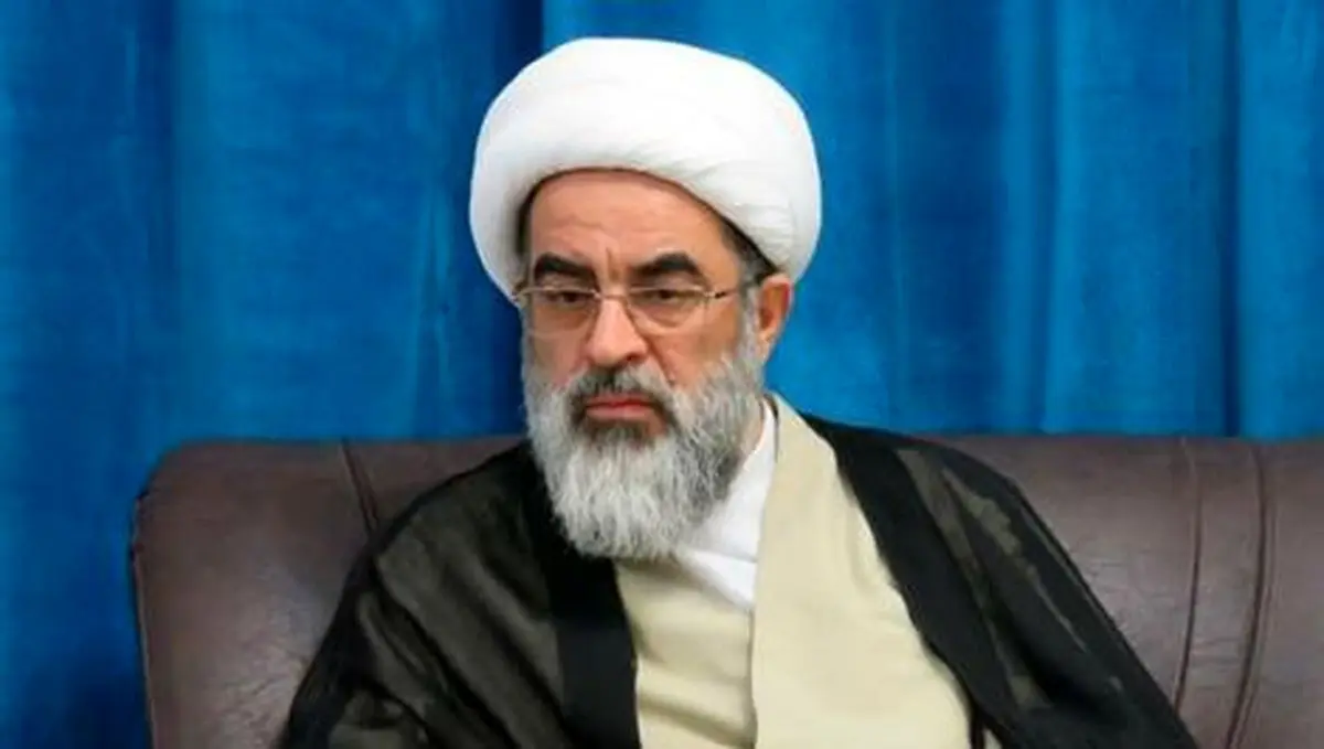 انتقاد تند آیت‌الله فاضل لنکرانی از ماجرای درمانگاه قم؛ عکس و فیلم از کسی که حتی منکری را هم انجام می‌دهد خود منکر است