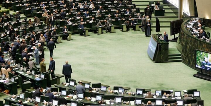 نگرانی روزنامه اصولگرا از ورود تندروها به مجلس! نگرانی روزنامه اصولگرا از ورود تندروها به مجلس!