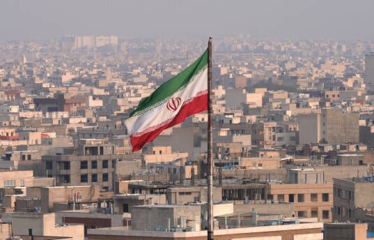 ایران مورد تهاجم خارجی قرار گرفته است؟ ایران مورد تهاجم خارجی قرار گرفته است؟