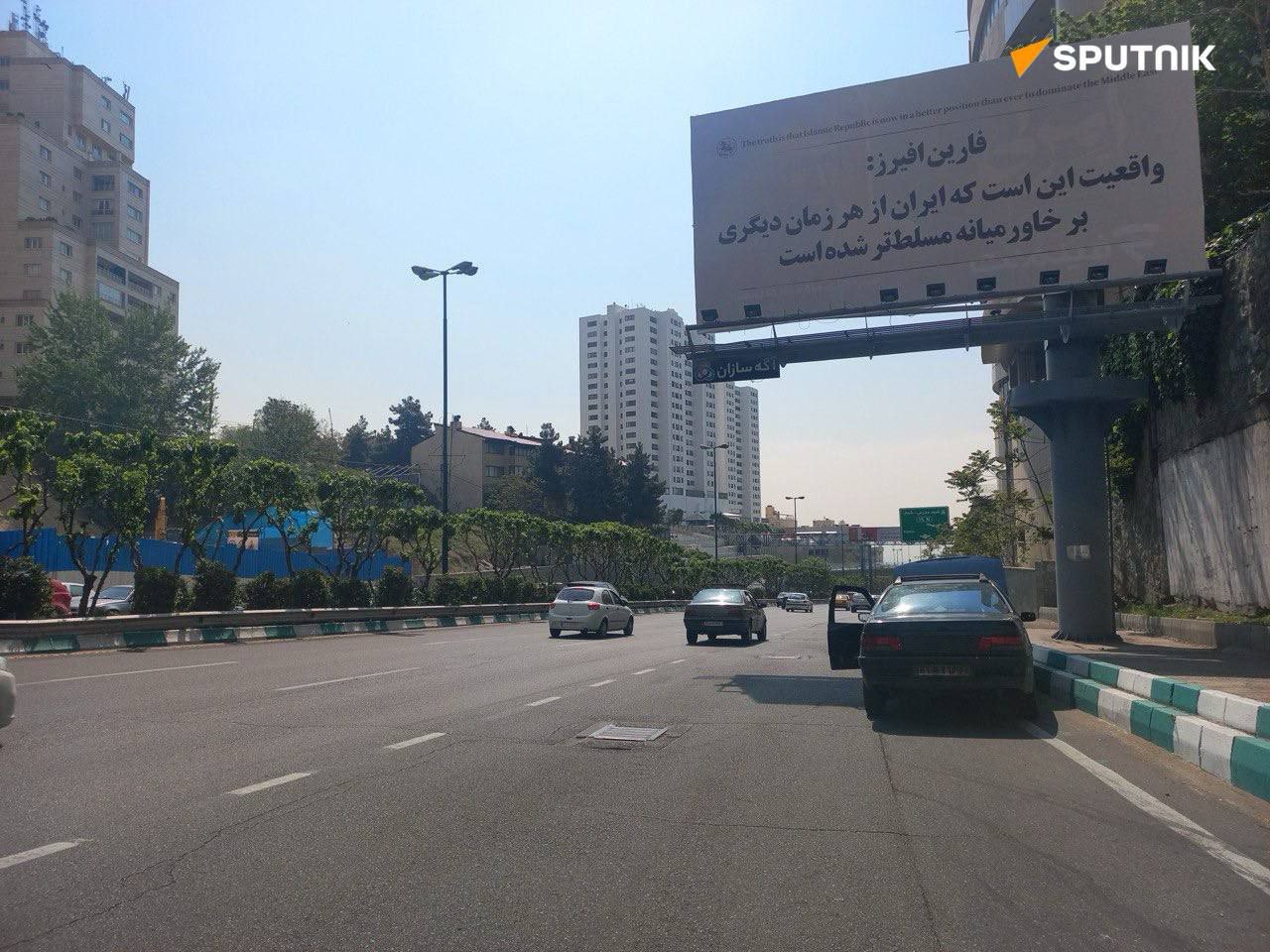 بنر متفاوت درباره سپاه در خیابان‌های تهران خبرساز شد