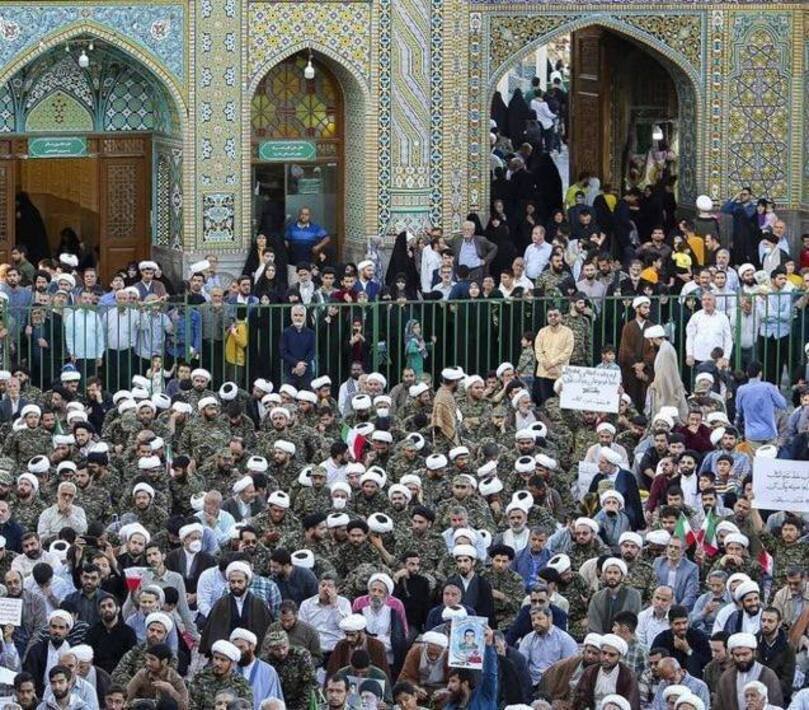 روحانیون لباس نظامی بر تن کردند آن‌هم از نوع چریکی! +تصاویر