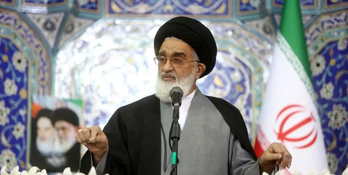 امام جمعه قم: با وجود هشدارها و مطالبات رهبر انقلاب درباره حجاب اما در اجرا سهل انگاری وجود دارد