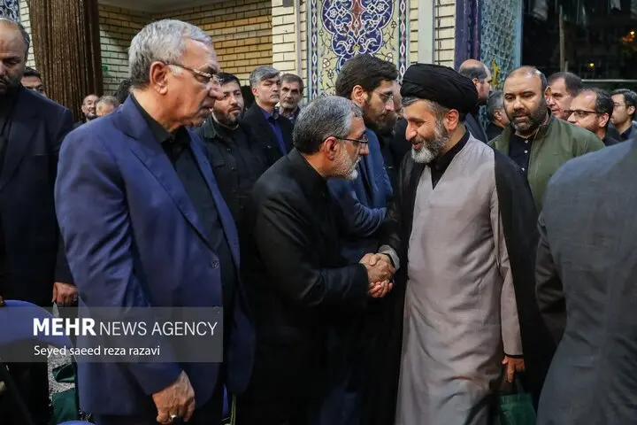 عکس|‌ فرزندان رهبر انقلاب در مراسم شهید رئیسی