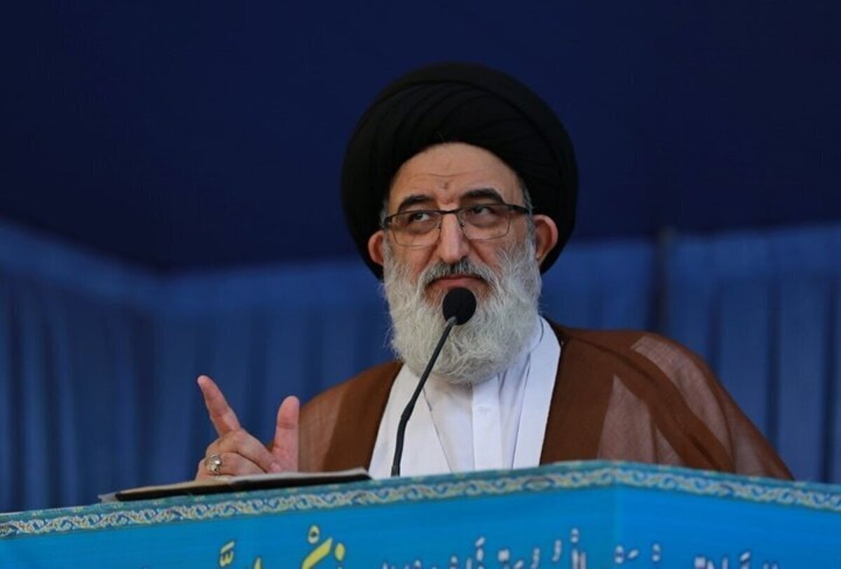 یک امام جمعه دیگر هم تخلف انتخاباتی کرد/ حمله امام جمعه کرج به پزشکیان و ظریف: این آقایان زمینه ترور سردار سلیمانی را فراهم کردند