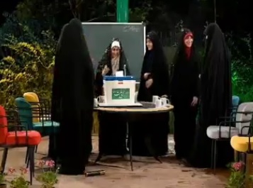 جشن تلکیف سیاسی برای دختر ۱۸ساله در تلویزیون! +ویدئو جشن تلکیف سیاسی برای دختر ۱۸ساله در تلویزیون! +ویدئو