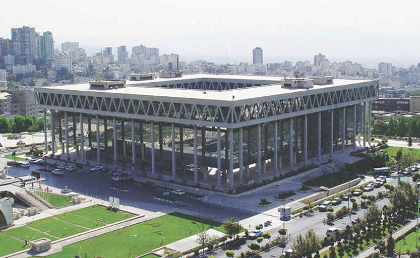 جواب تند پزشکیان به دخالت مجری تلویزیون خبرساز شد +ویدئو