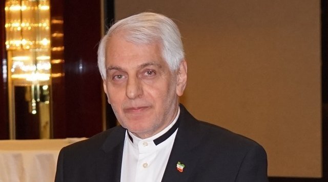 دیپلمات پیشین: دلارزدایی بی‌معنی است/ دولت آینده باید این مسائل را حل کند